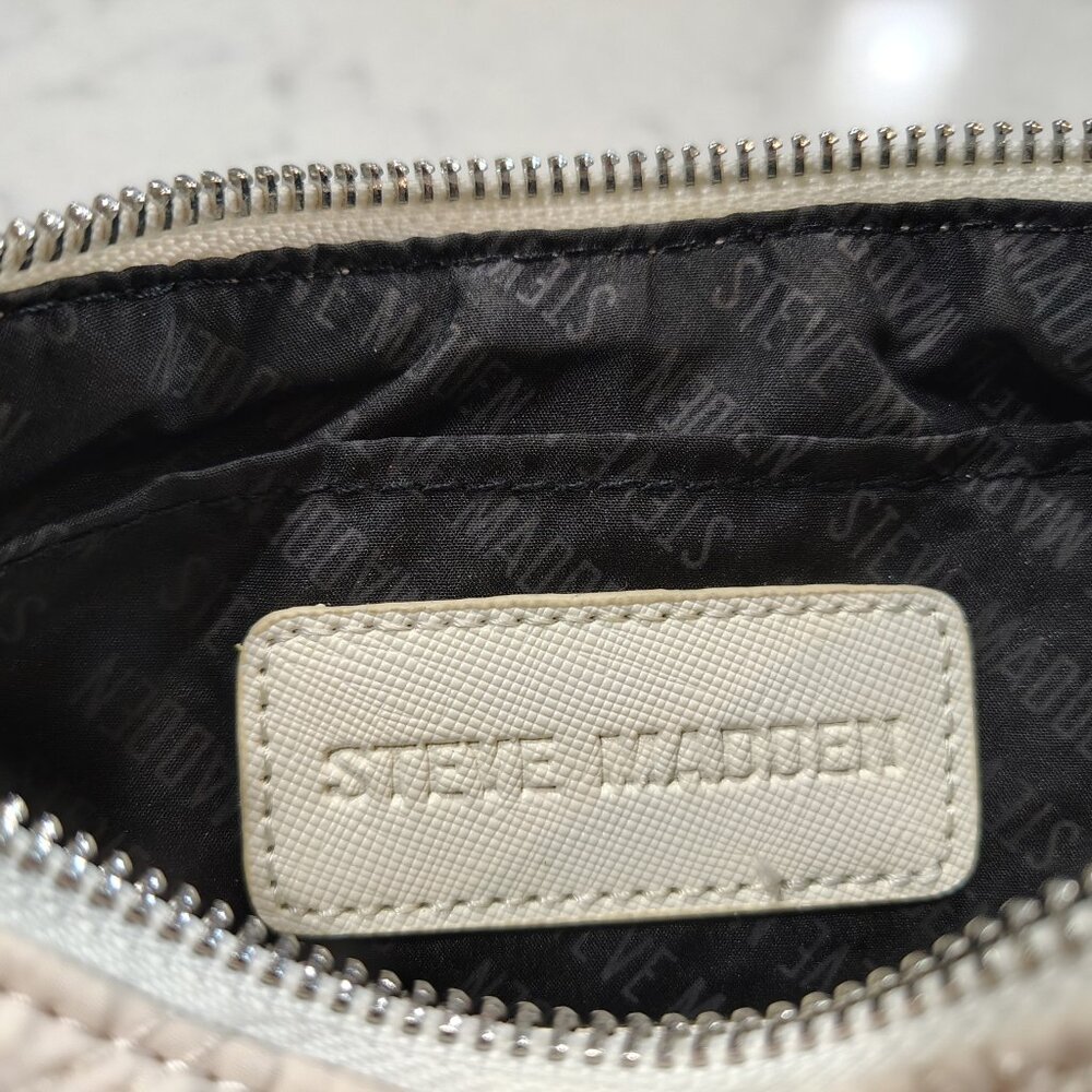 Steve Madden Btamela Quilted Crossbody Bag - Picture 3 of 9